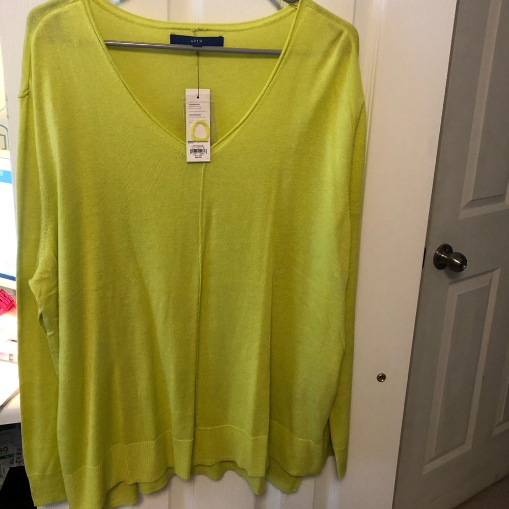 Women’s Apt 9 V-neck Pullover Top - XXL